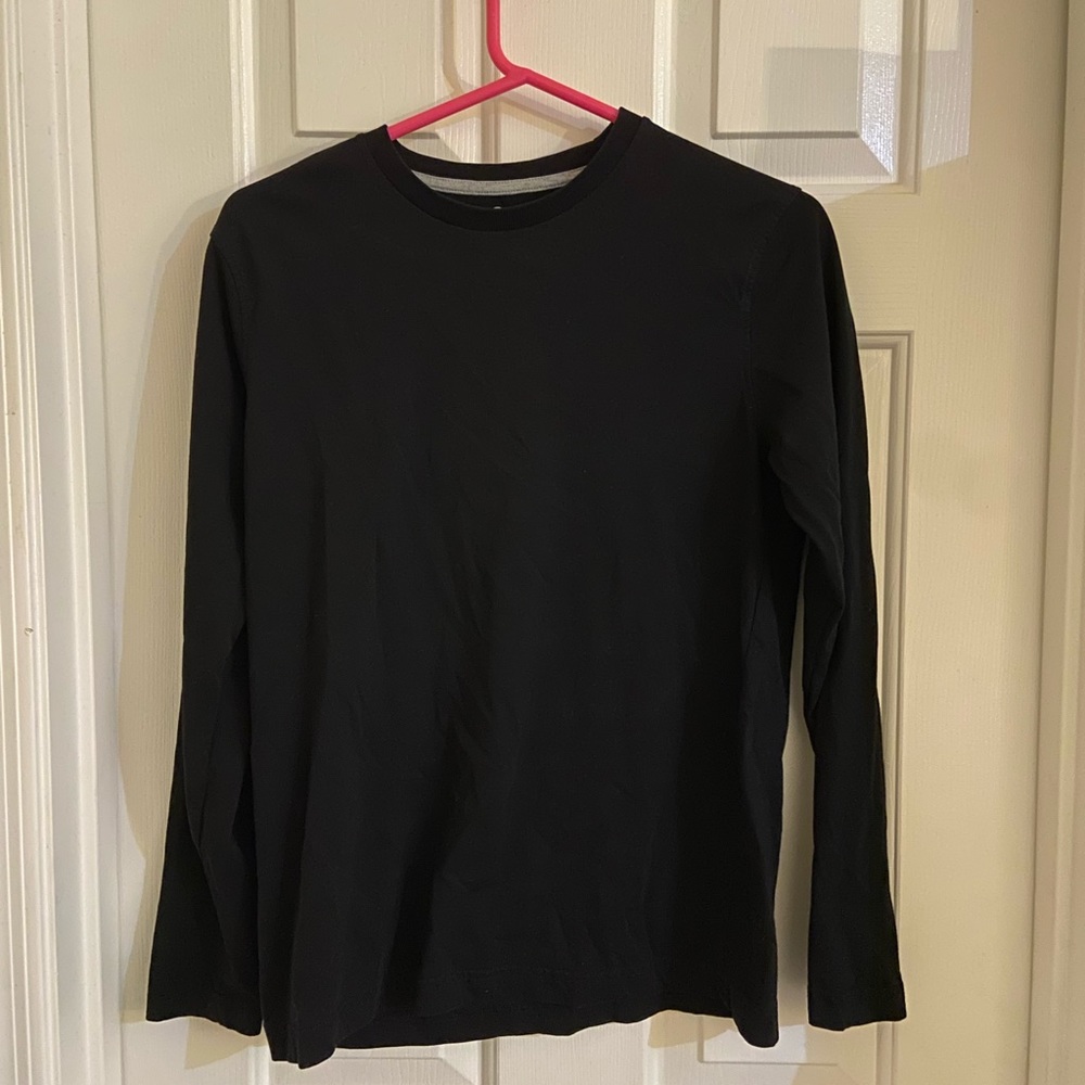 Simple black long sleeve shirt